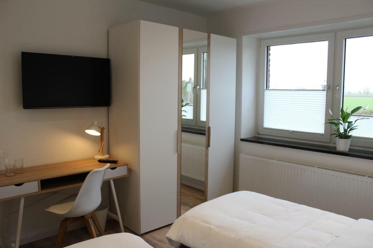 Gaestezimmer Bergerhof - Ankommen Und Wohlfuehlen Neuss Exterior foto